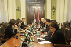 20. фебруар 2014. Народни посланици у разговору са члановина аd hoc Комитета ПССЕ за посматрање ванредних парламентарних избора   